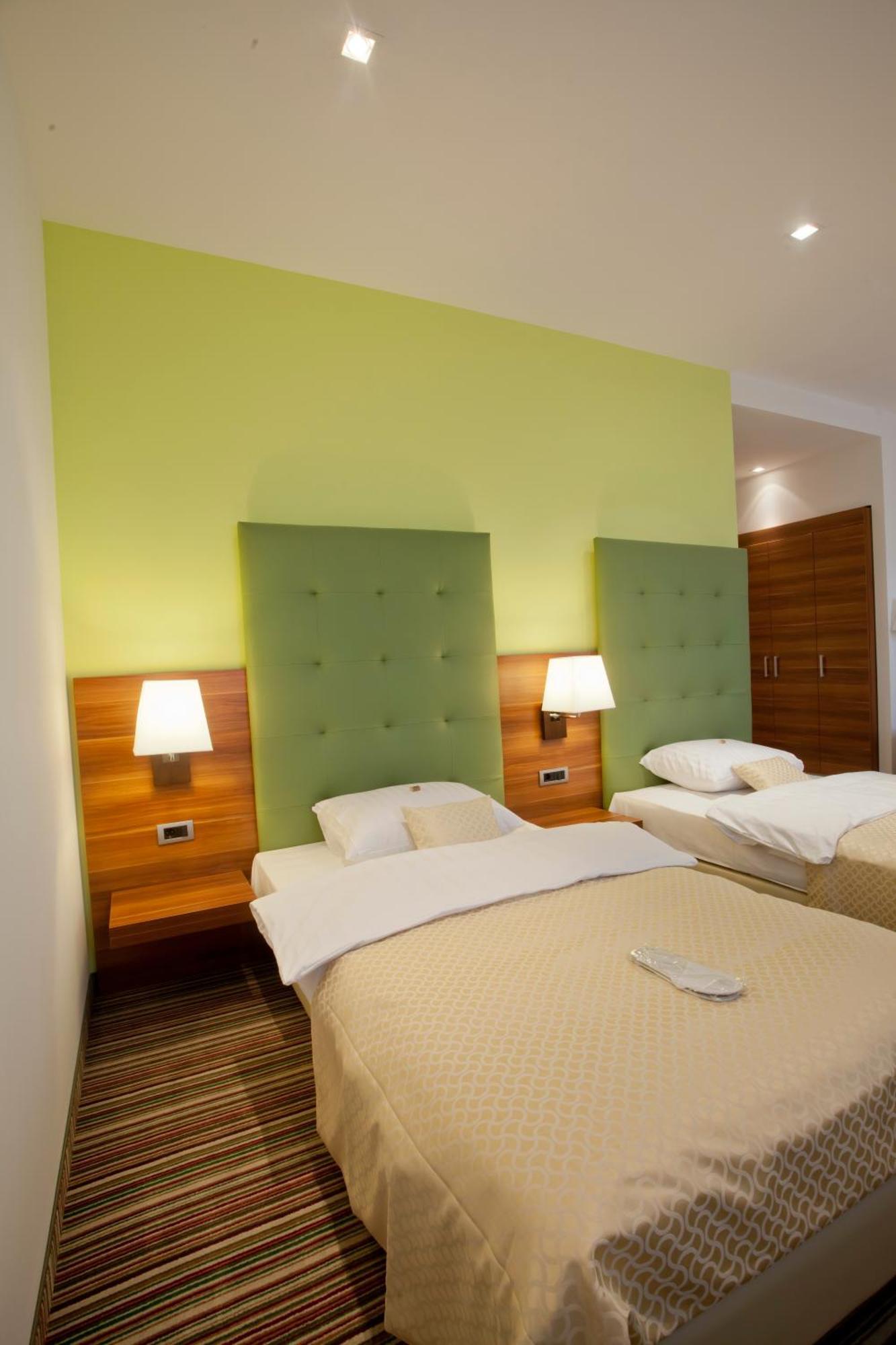 Hotel Sport อิวานิช-กราด ภายนอก รูปภาพ