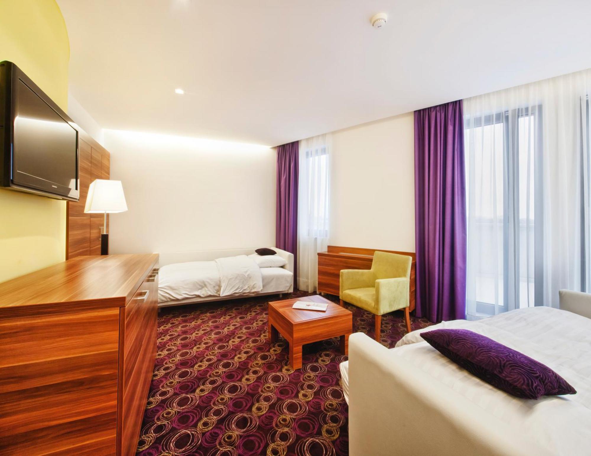 Hotel Sport อิวานิช-กราด ภายนอก รูปภาพ