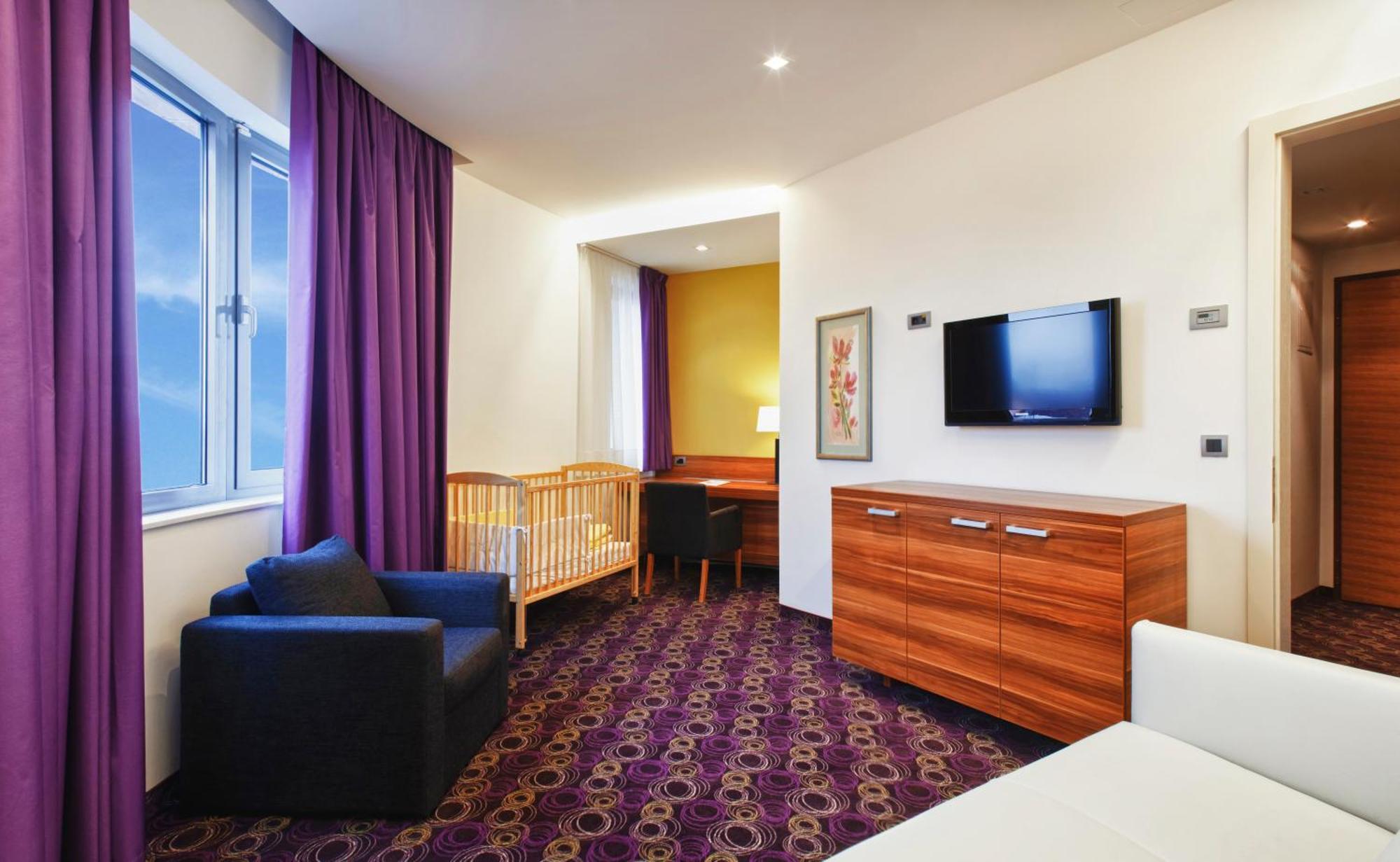 Hotel Sport อิวานิช-กราด ภายนอก รูปภาพ
