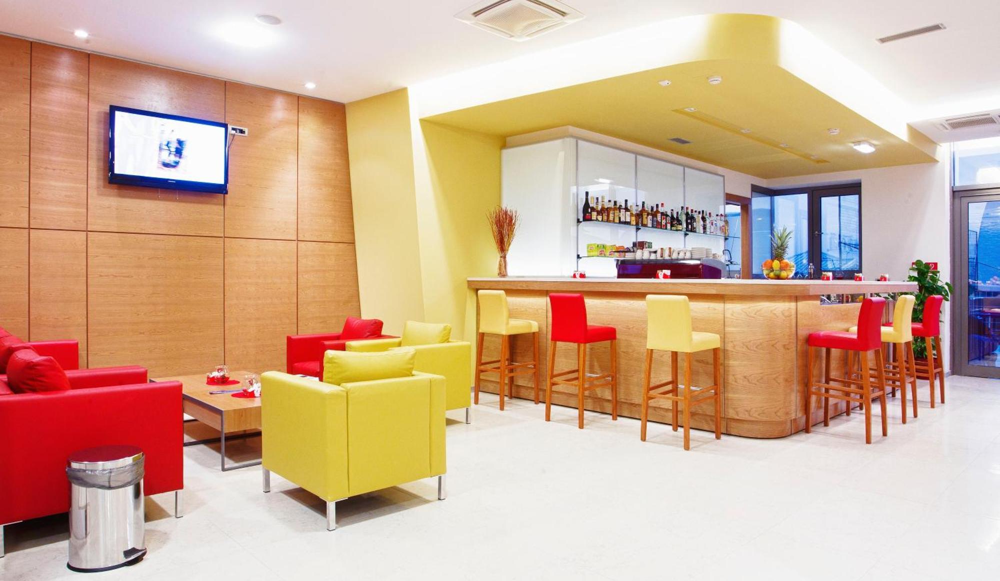 Hotel Sport อิวานิช-กราด ภายนอก รูปภาพ