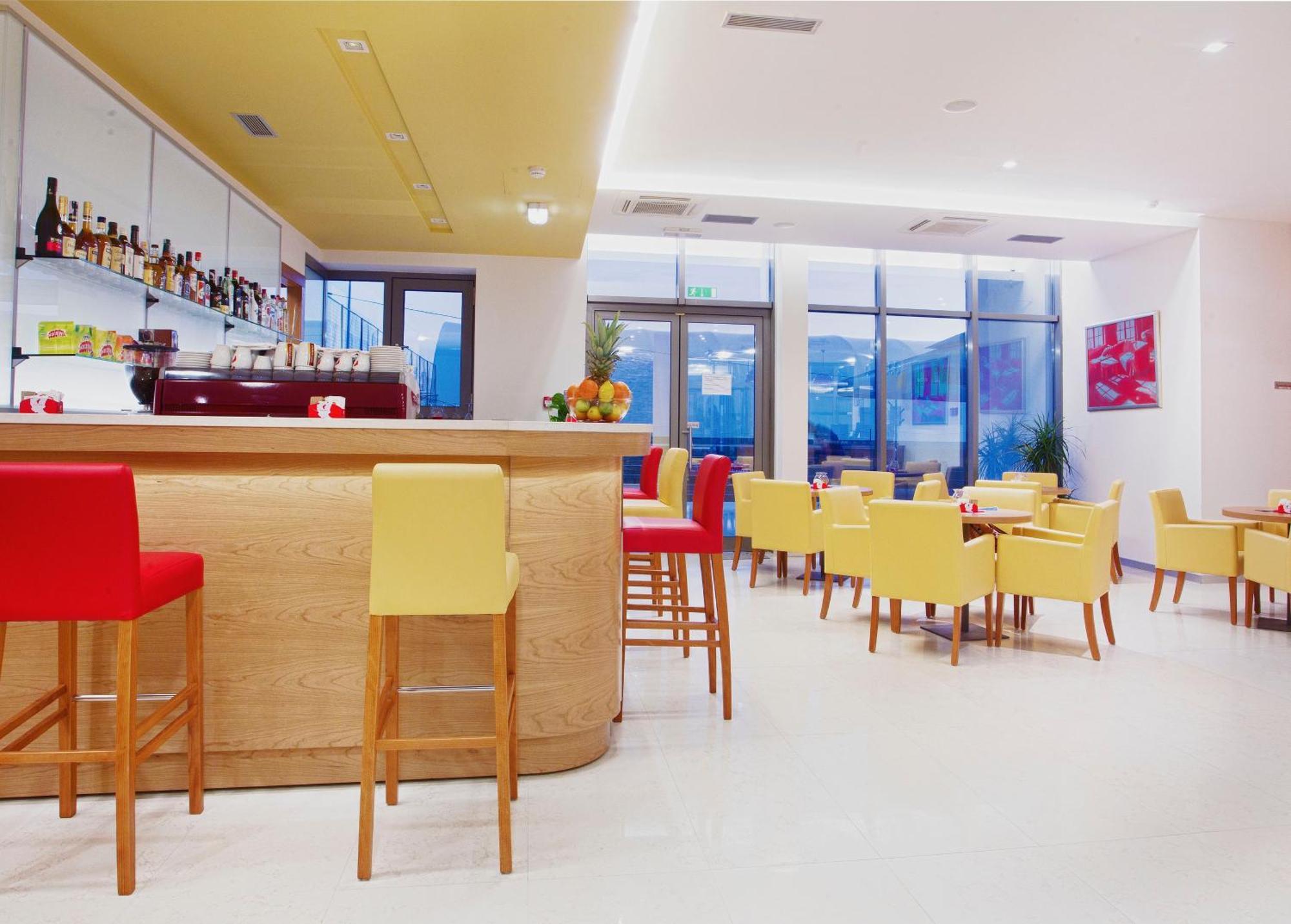 Hotel Sport อิวานิช-กราด ภายนอก รูปภาพ