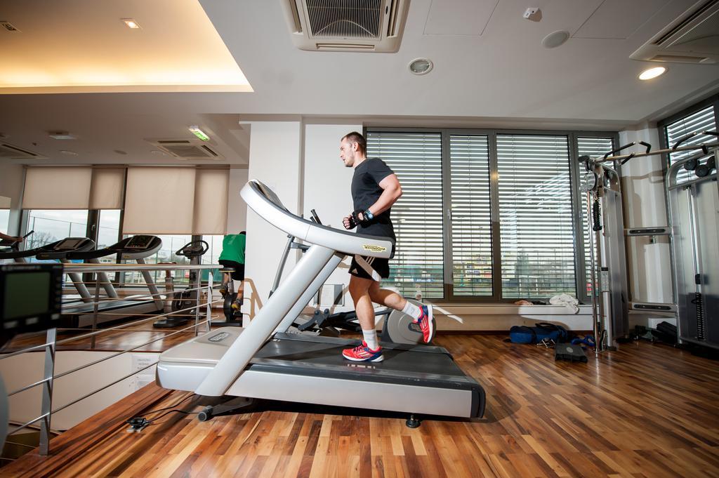 Hotel Sport อิวานิช-กราด ภายนอก รูปภาพ